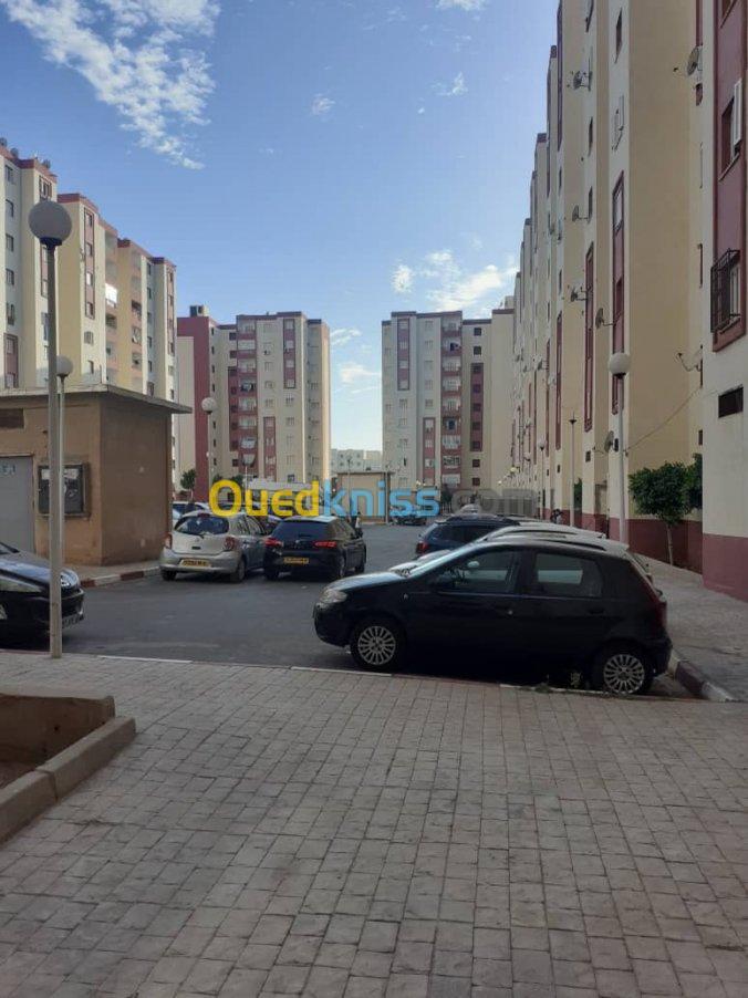 Echange Appartement F3 Alger Ain benian