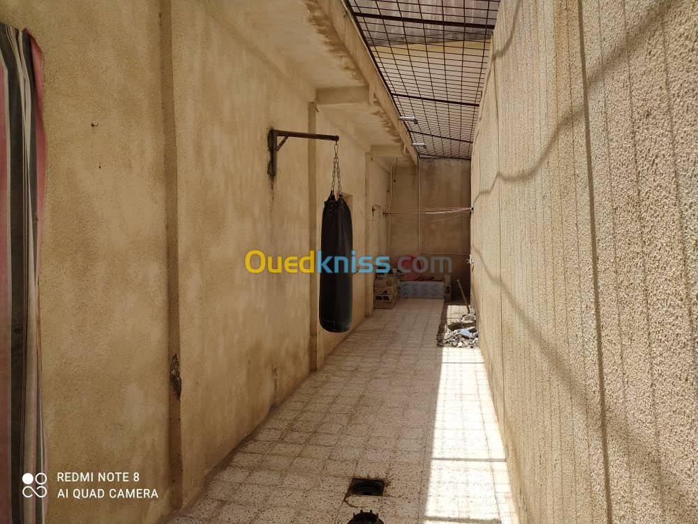 Vente Appartement F8 Tebessa Ouenza