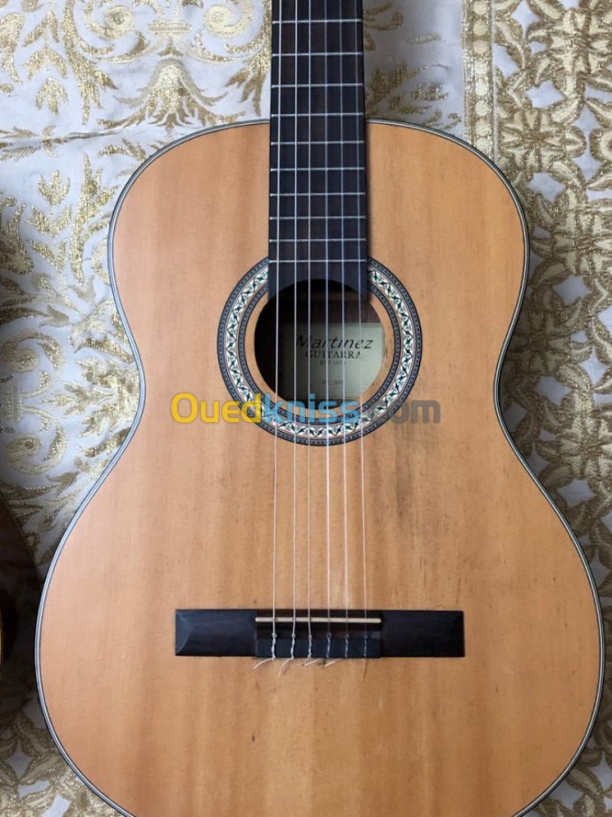 Guitare classique “Martinez”