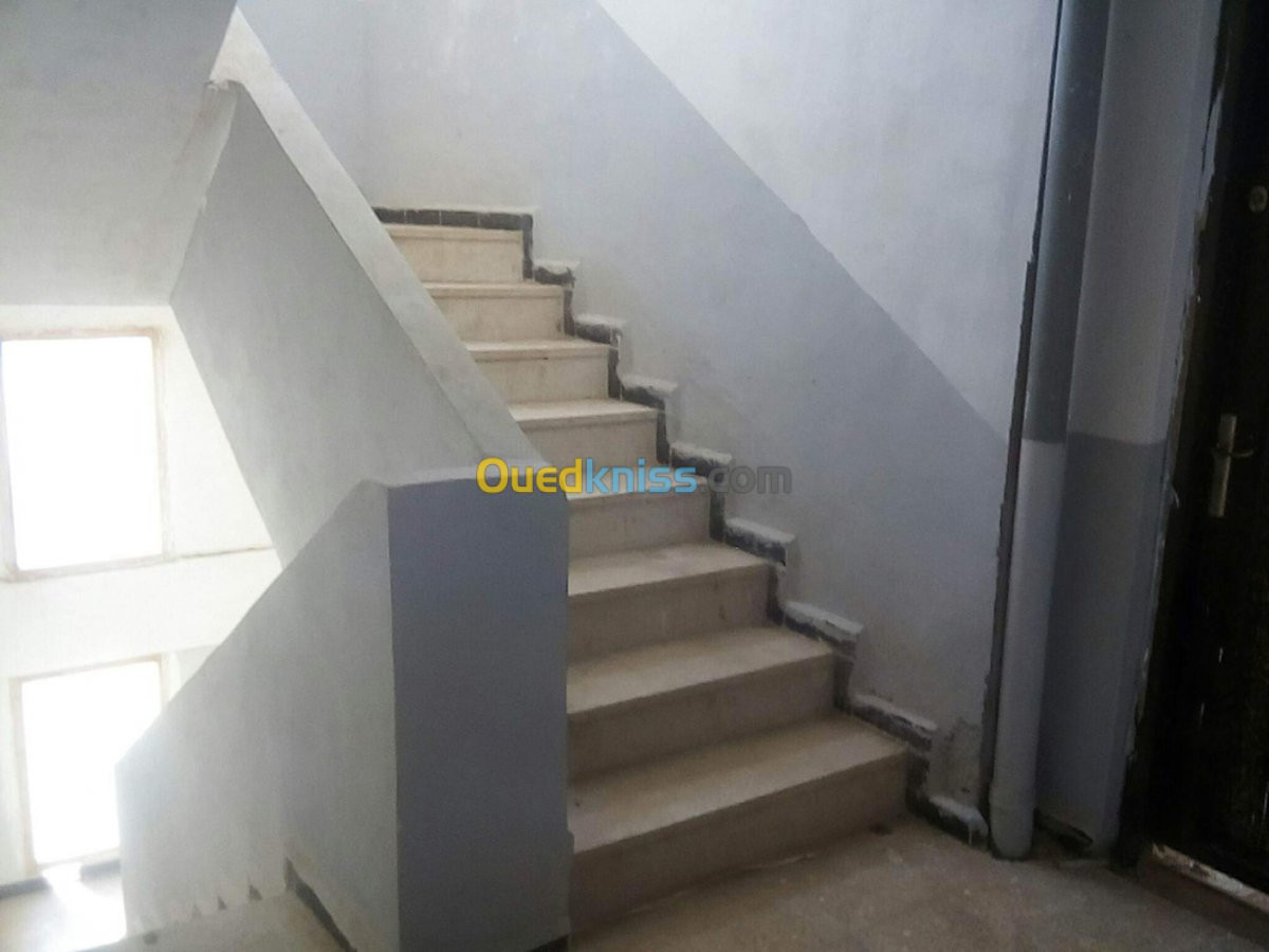 Vente Appartement F4 Tizi ouzou Azeffoun