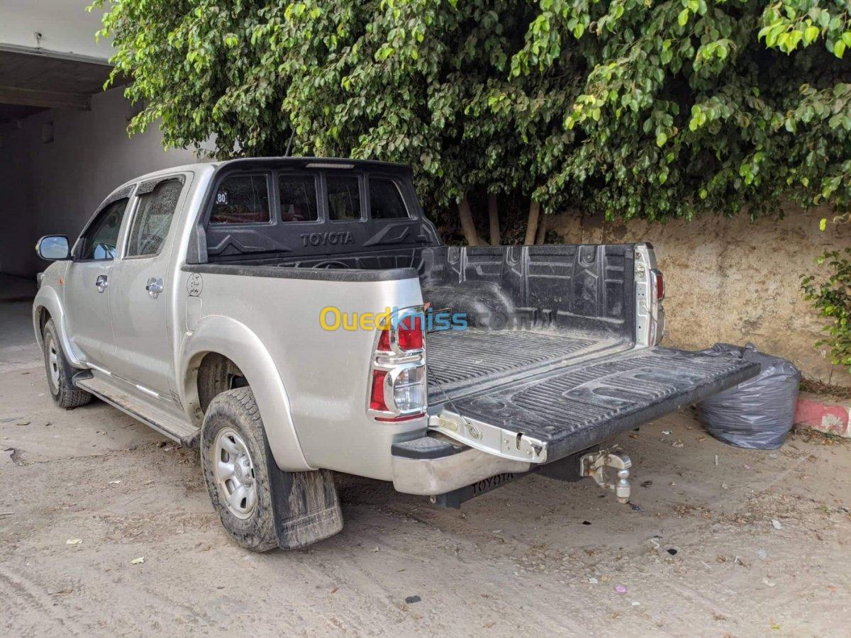 Location Toyota Hilux