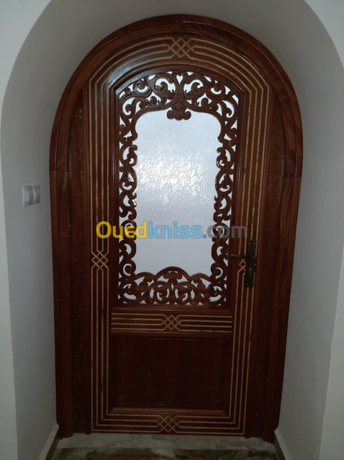 Porte en bois sur mesure 