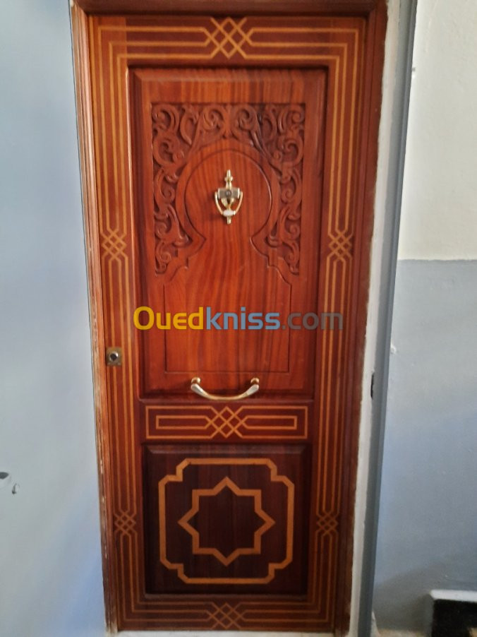 Porte en bois sur mesure 