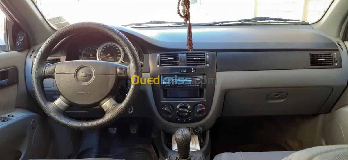 Chevrolet Optra 4 portes 2011 