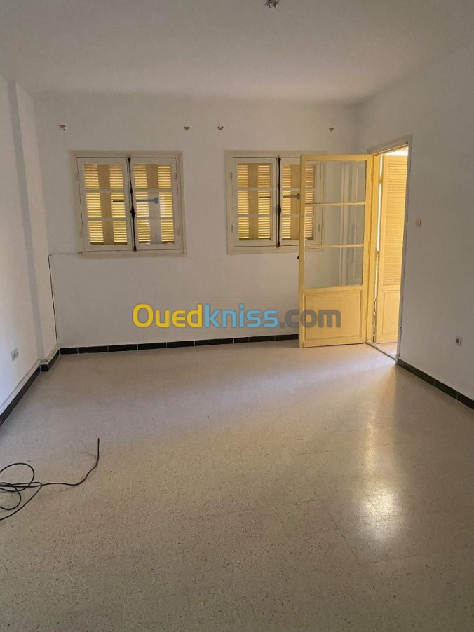 Location Appartement F2 Alger Bouzareah