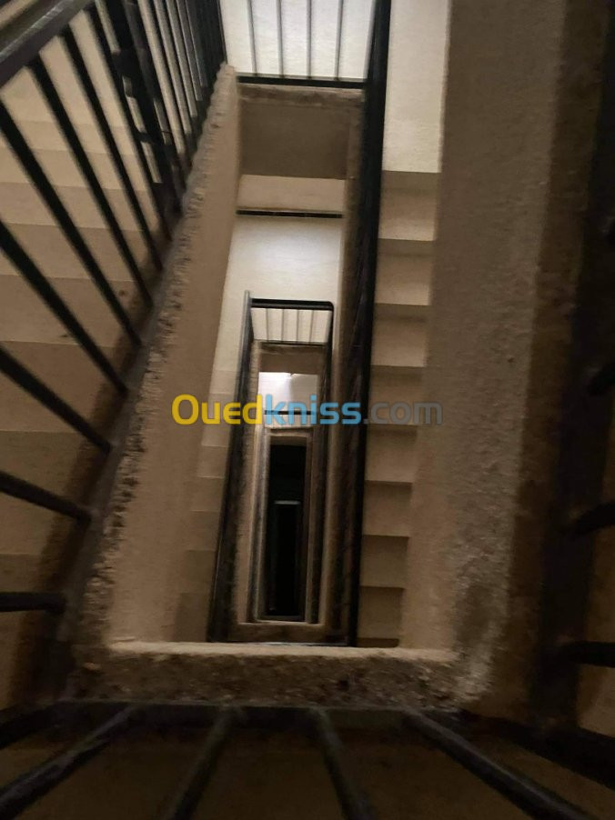 Location Appartement F2 Alger Bouzareah