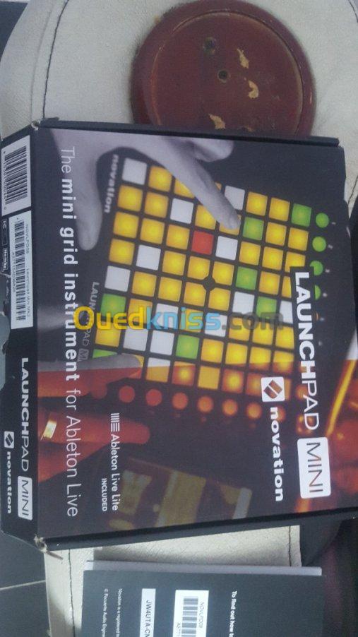 Mini pad novation  launchpad