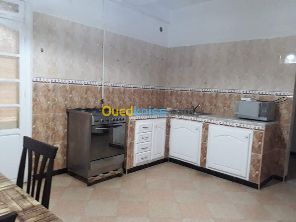 Location vacances Appartement F2 Alger Zeralda