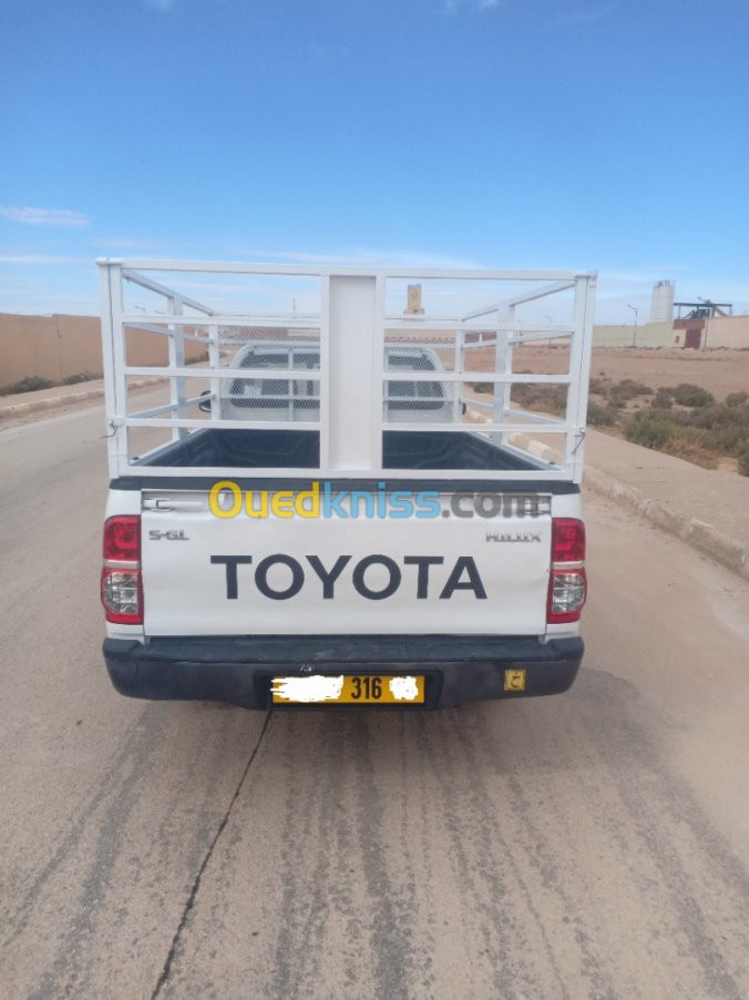 Toyota Hilux 2016 LEGEND DC 4x2