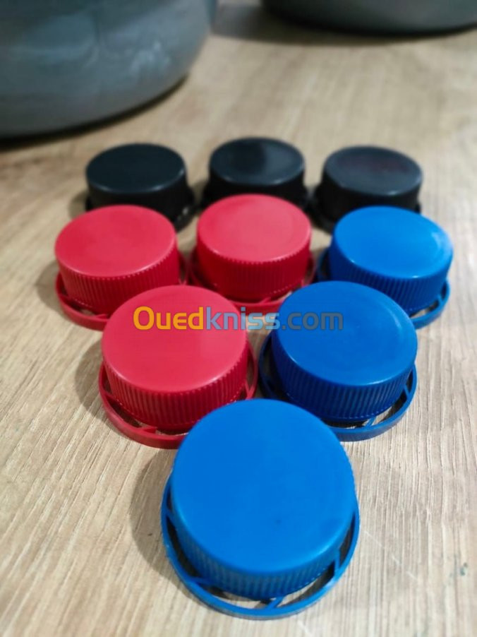 BOUCHONS en plastique diamètre 38mm