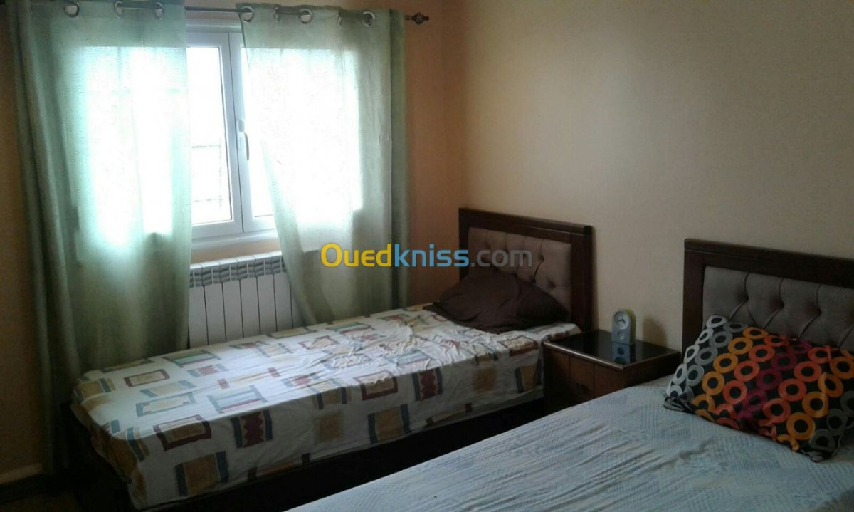 Location vacances Appartement F3 Tizi Ouzou Tigzirt