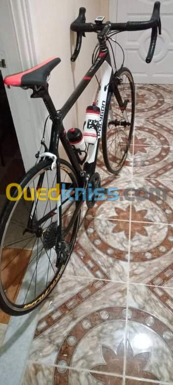 Vélo de course ultigra