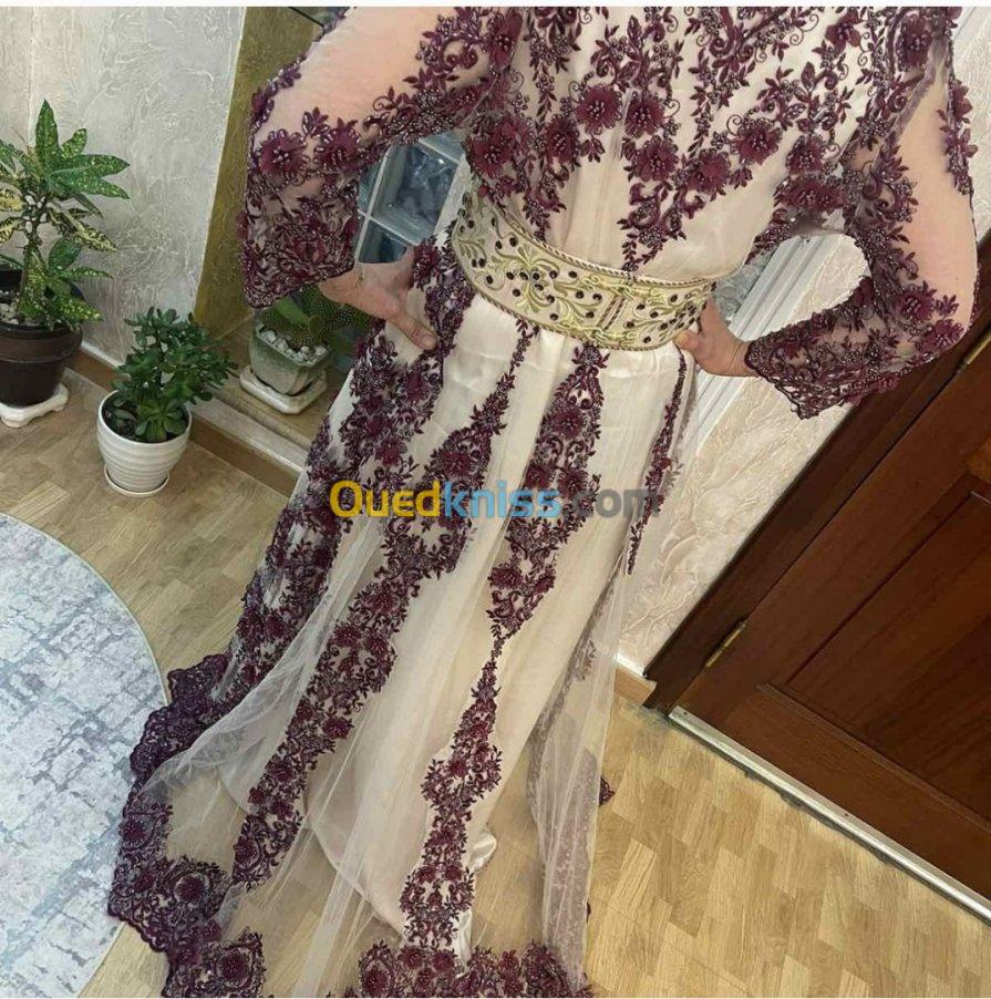 A vendre Caftan et karakou