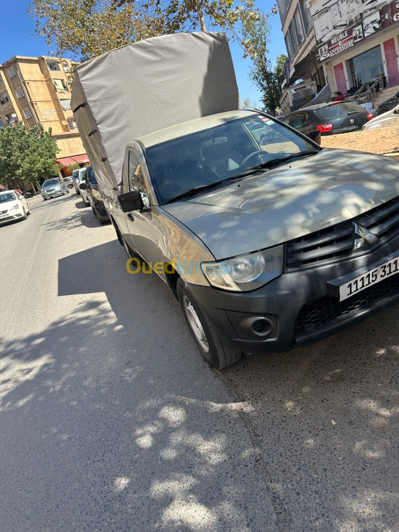 Mitsubishi L200 2011 L200