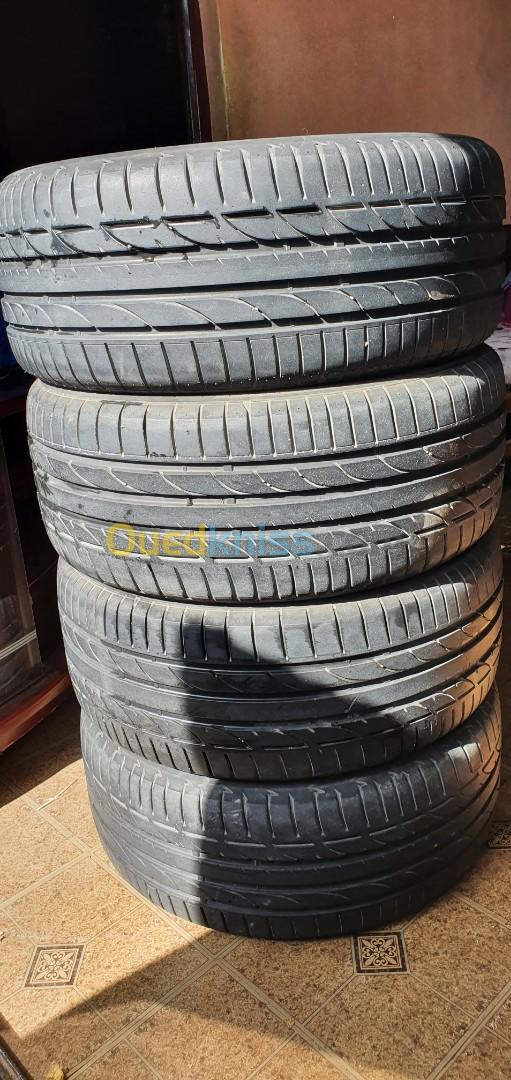 Pneus BRIDGESTONE 235 40 19 