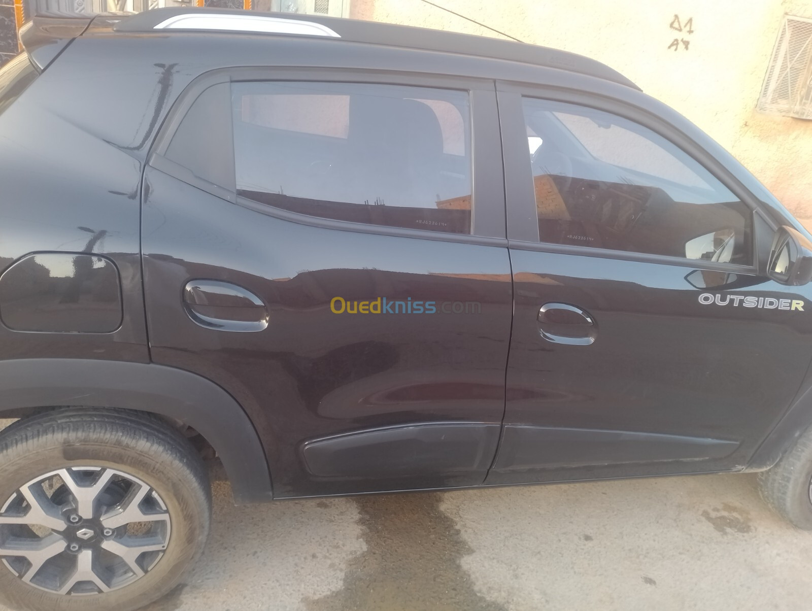 Renault Kwid 2024 Outsiders