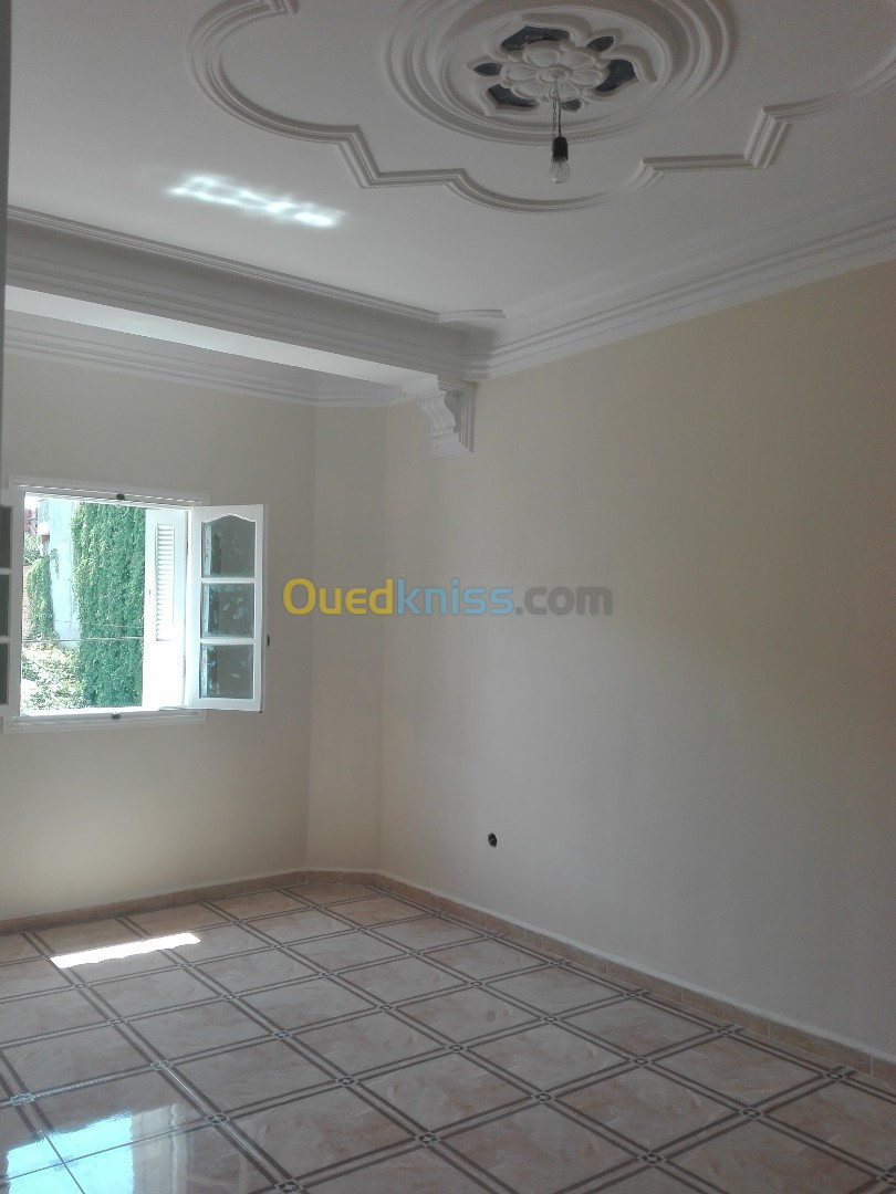 Location Appartement F3 Jijel Taher