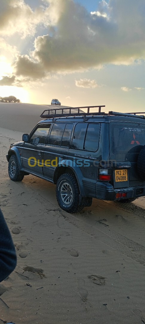 Mitsubishi Pajero Court 1992 