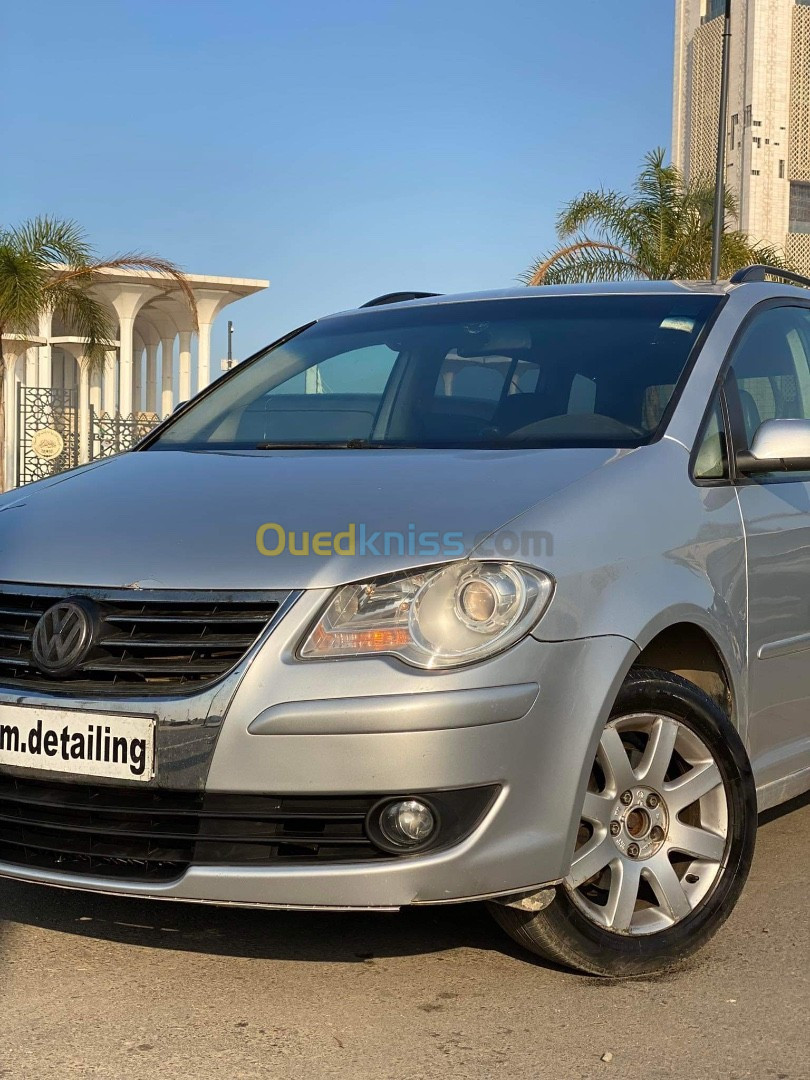 Volkswagen Touran 2011 Touran