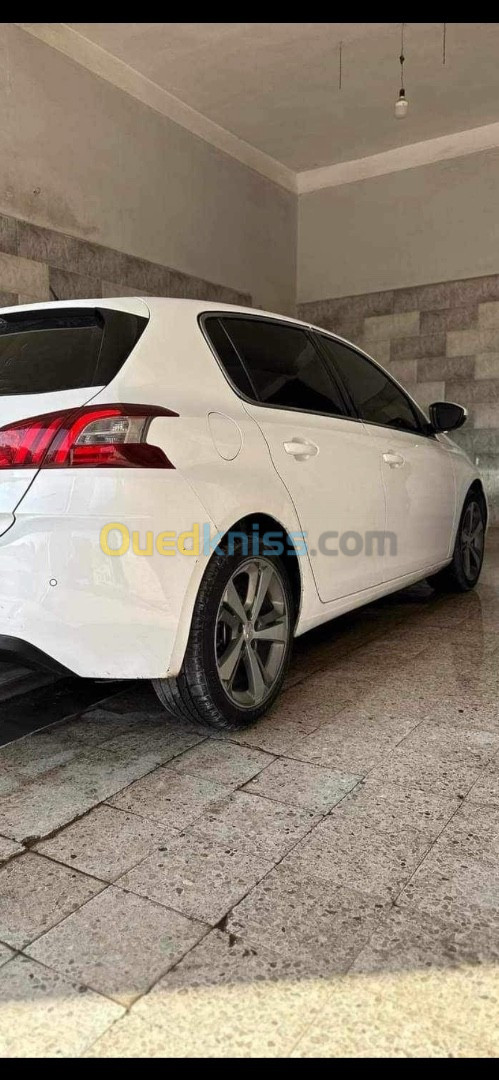 Peugeot 308 2015 Allure