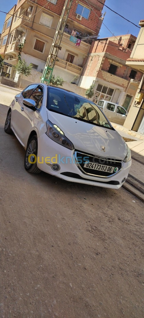 Peugeot 208 2013 Allure