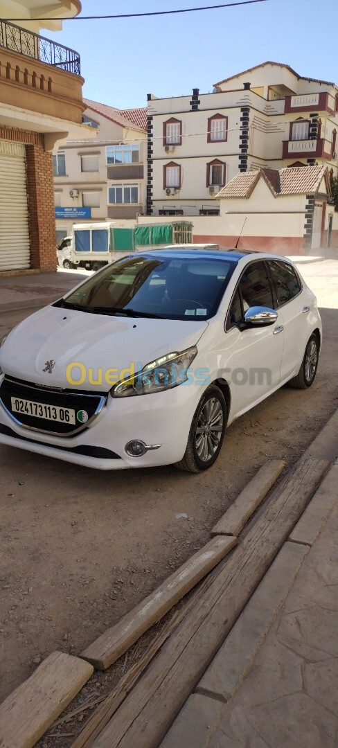 Peugeot 208 2013 Allure