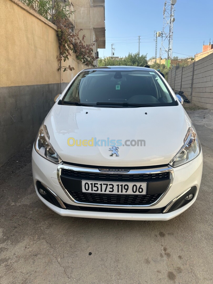 Peugeot 208 2019 Allure