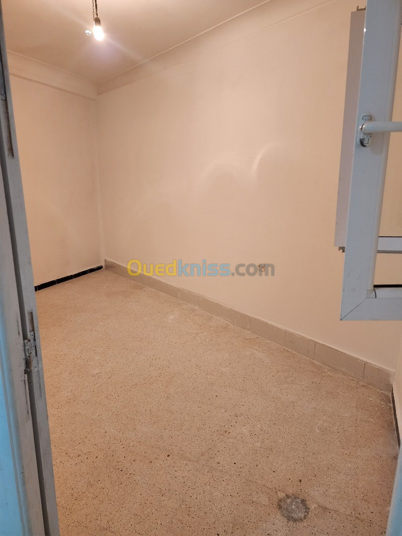 Location Niveau De Villa F3 Alger Bologhine