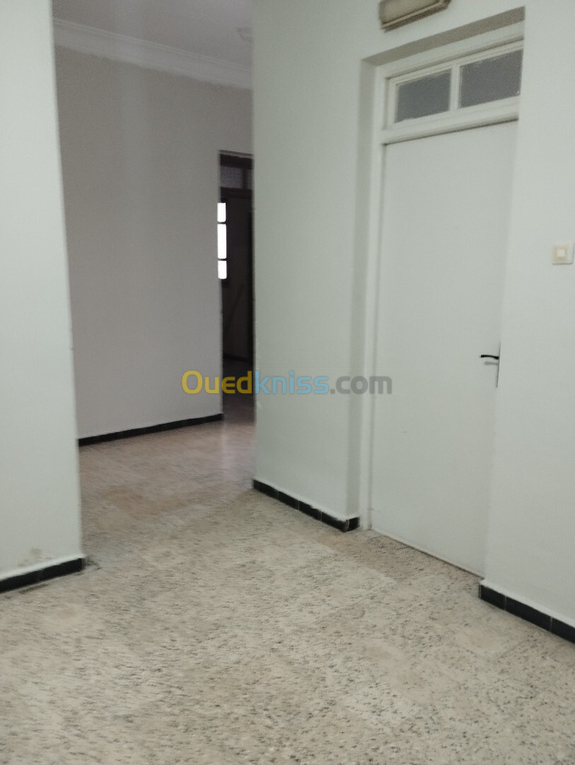 Location Appartement F04 Tébessa Tebessa