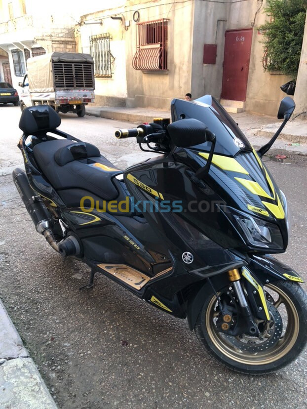 Yamaha Tmax iron 2 2016