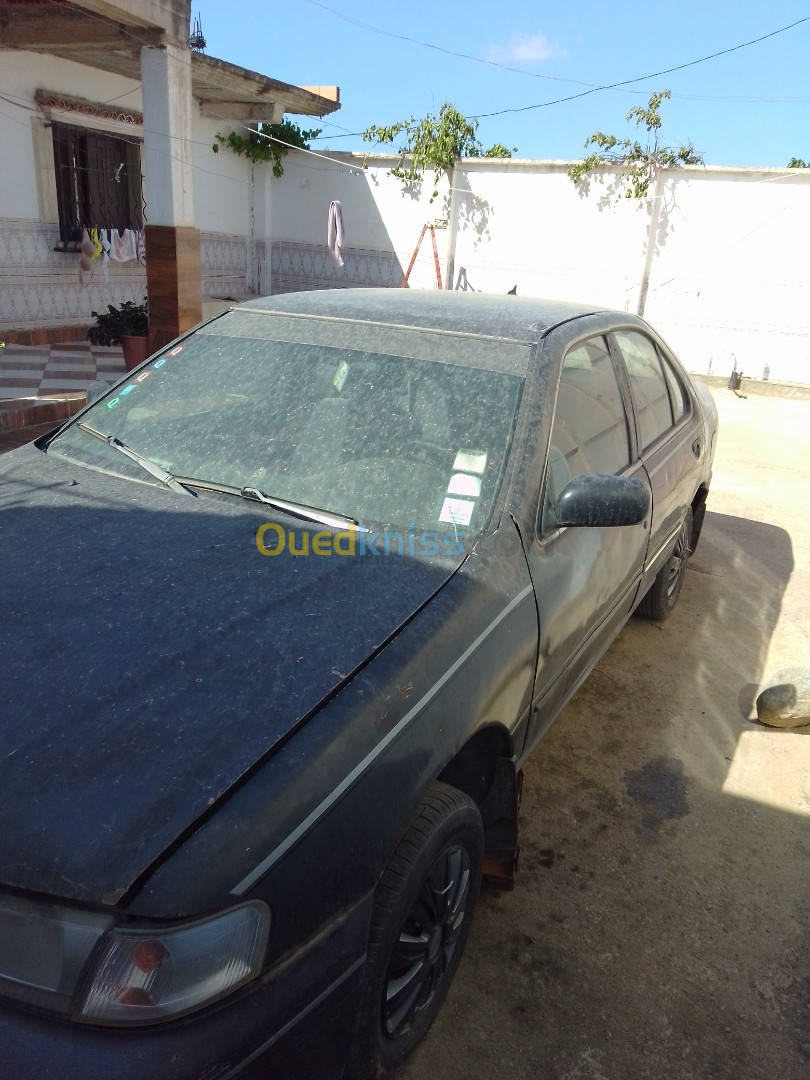 Nissan Sunny 2000 Sunny