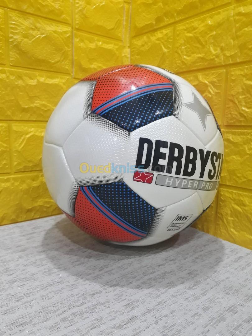 des ballon en foot -ORIGINAL-