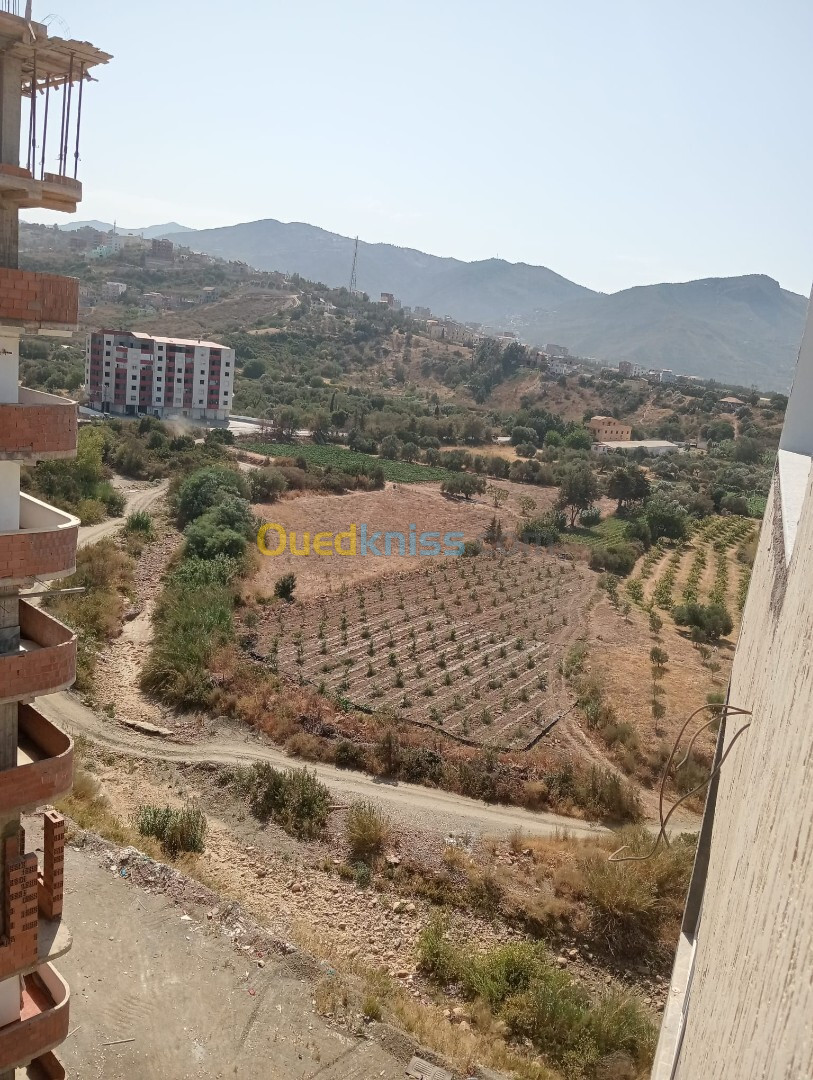 Vente Appartement F3 Tizi Ouzou Ait chaffaa