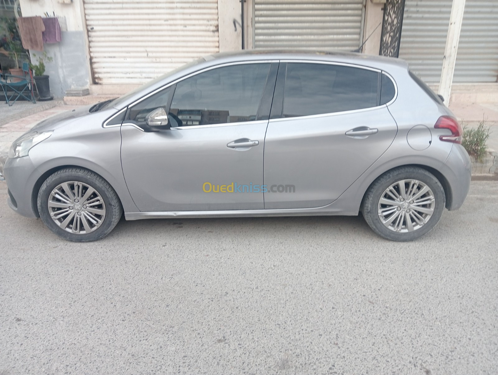 Peugeot 208 2019 Allure