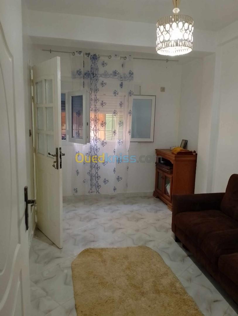 Location vacances Appartement F2 Tipaza Bou ismail