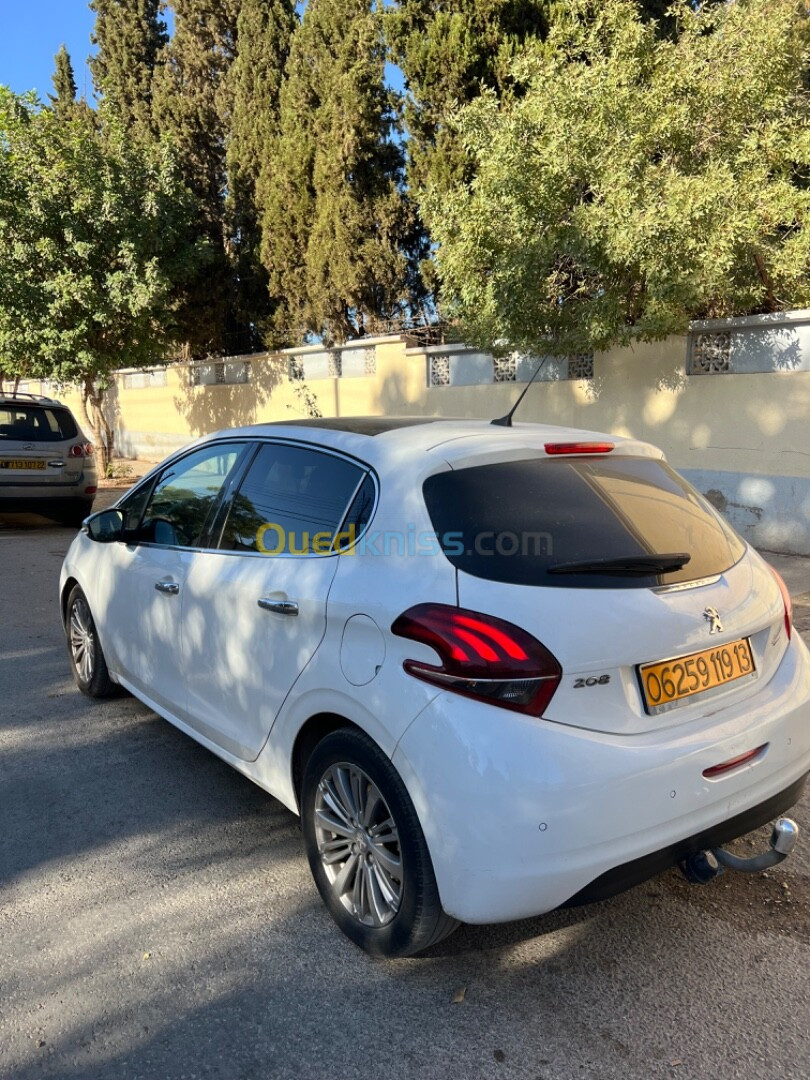 Peugeot 208 2019 Allure