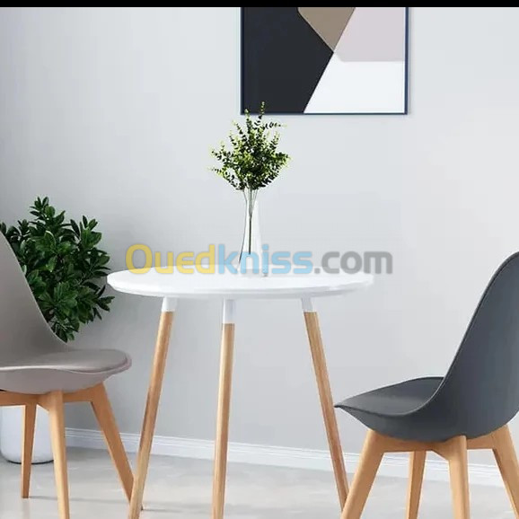 Solde table scandinave avec chaise tulipe 