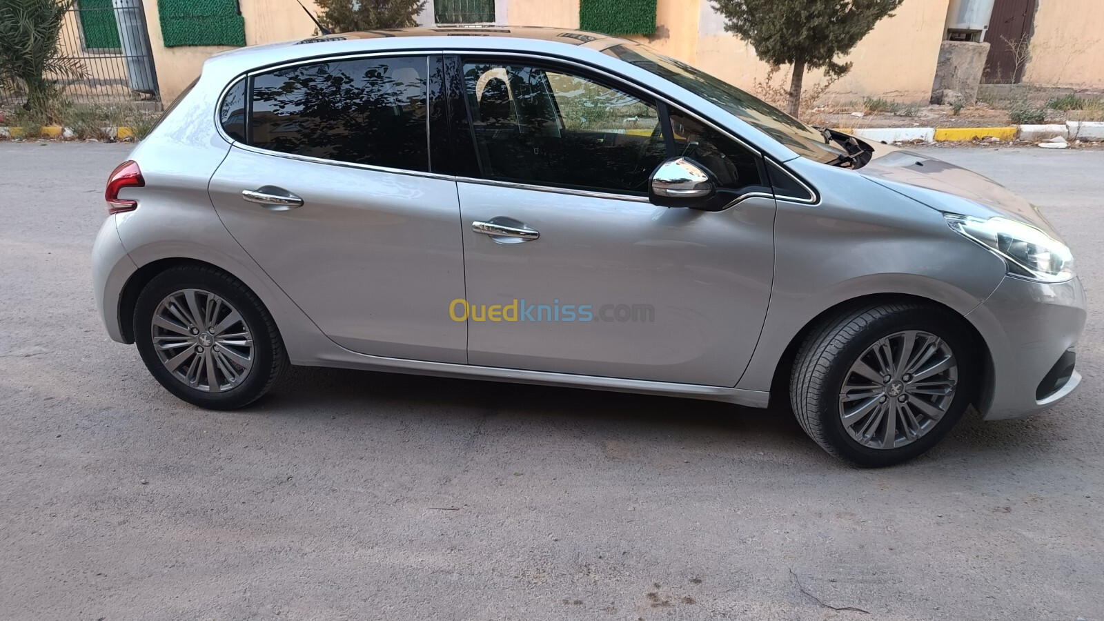 Peugeot 208 2019 Allure Facelift