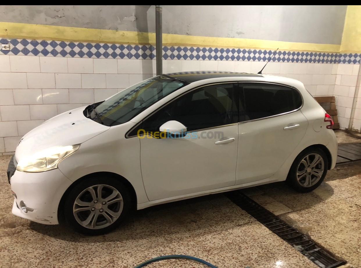 Peugeot 208 2013 Allure