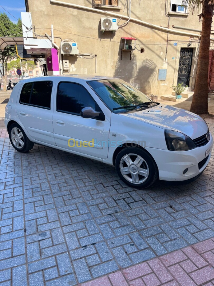 Renault Clio Campus 2012 Bye bye