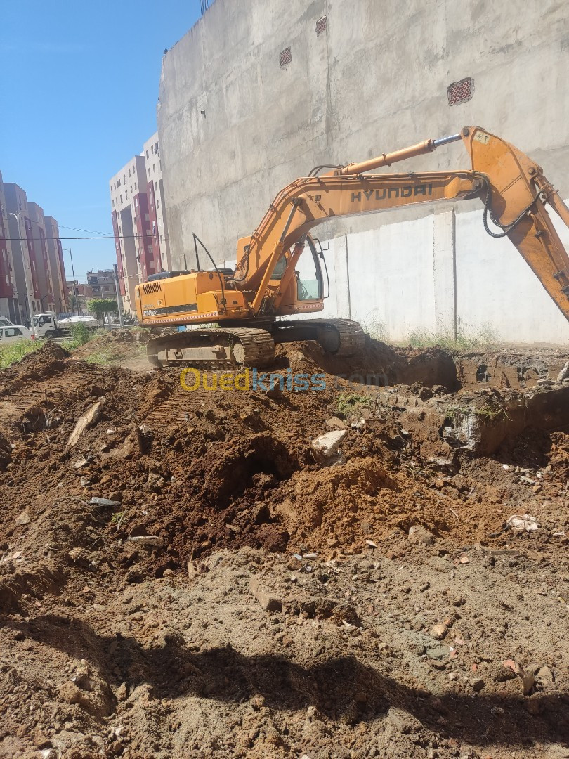 Terrassement et demolition et construction 