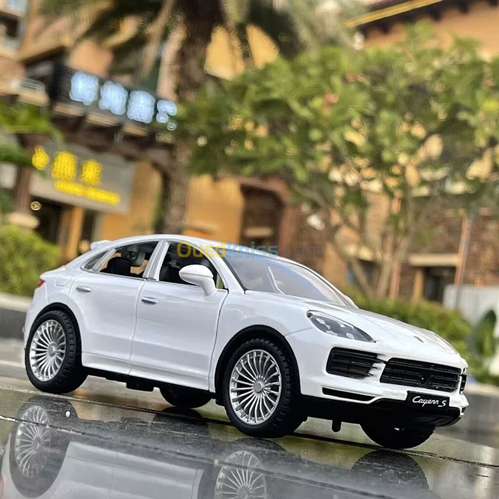  Porsche Cayenne S 1/24 Modèle de voiture Miniature en alliage SUV