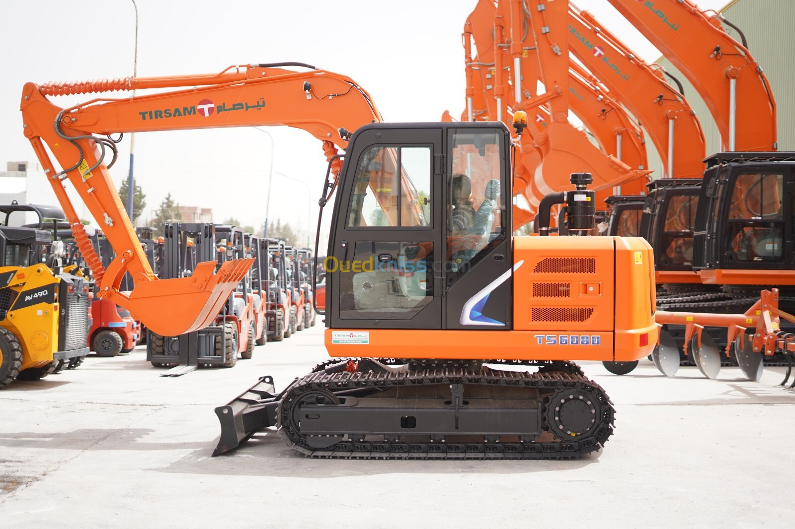 TIRSAM Mini-pelle TS-6080 8 Tonnes  -  ميني بال تيرصام TS-6080 