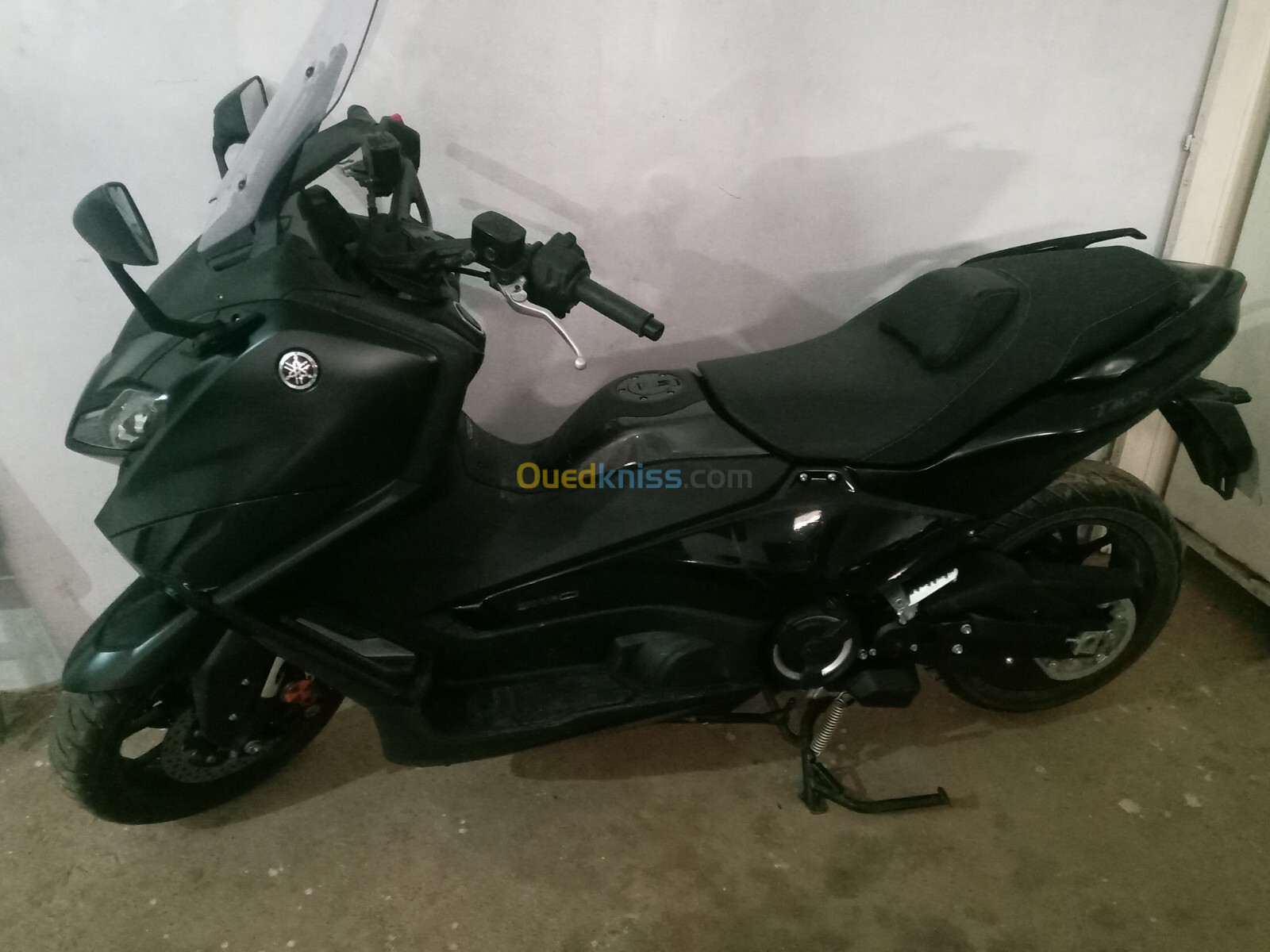 Tmax560 Yamaha 2024