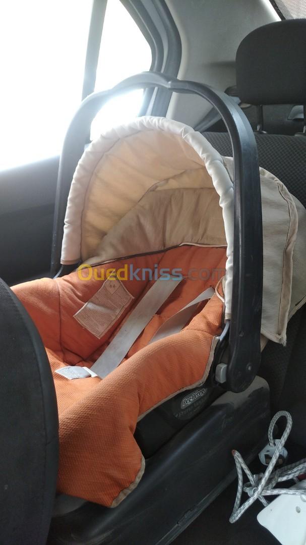 chaise bébé pour voiture 