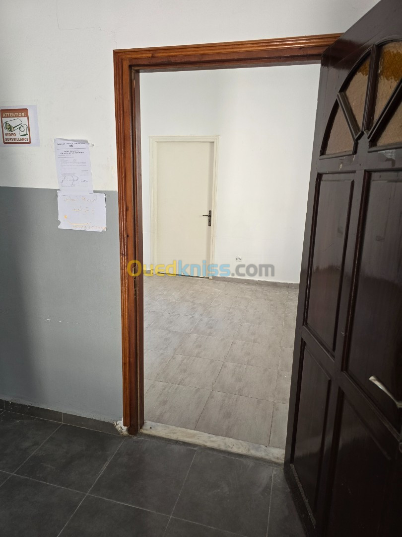 Location Appartement F3 Alger Mahelma