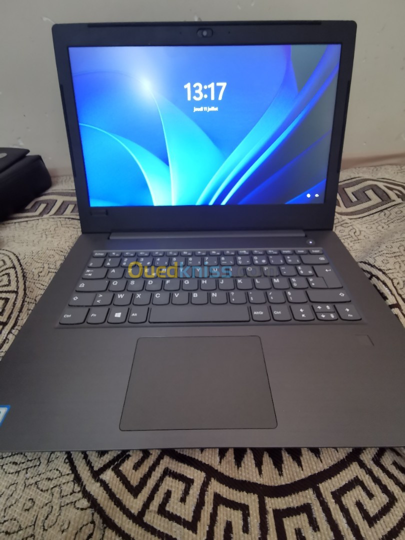 Lenovo v330-14IKB 