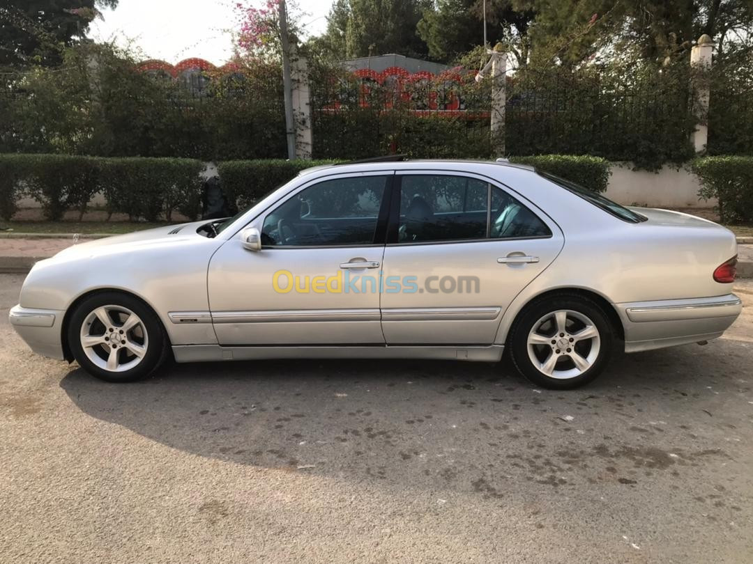 Mercedes W210 1998 320 CDI