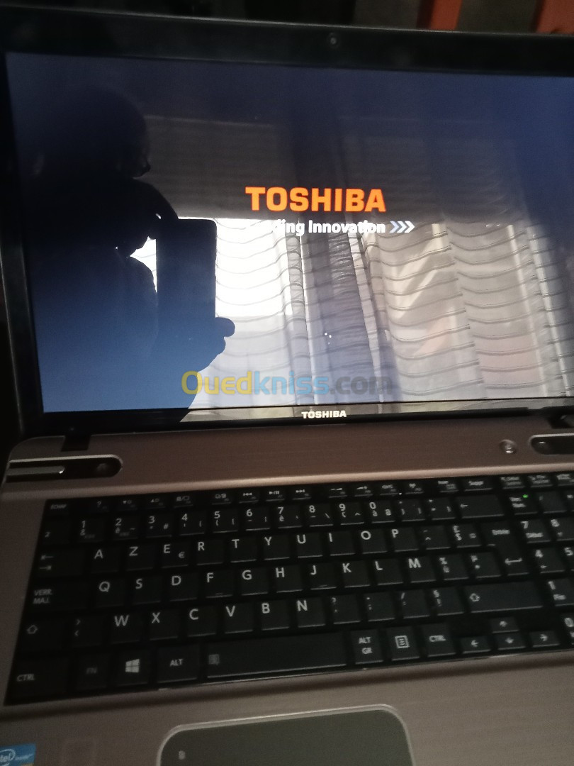 Ordinateur portable TOSHIBA 17 pouces