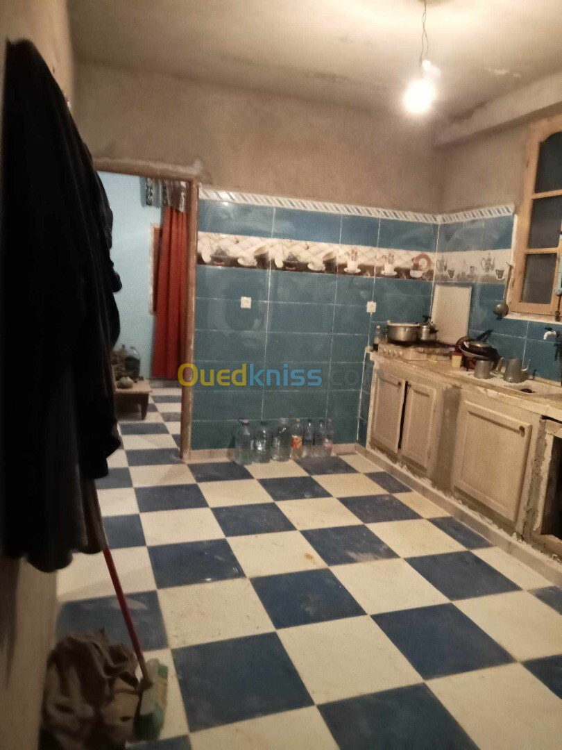 Vente Niveau De Villa F3 Tlemcen Marsa ben mhidi